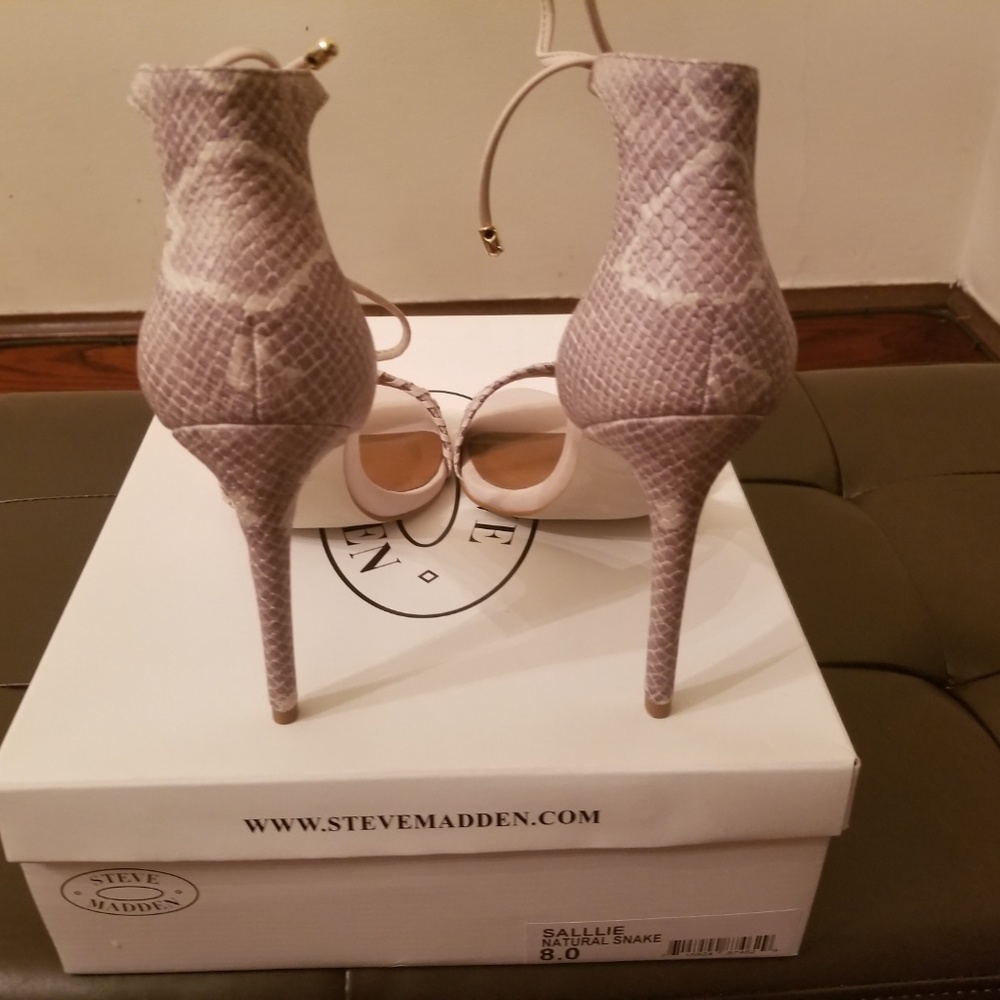 Steve Madden Sallie Snake Snake Sandal - Picture 5 of 5